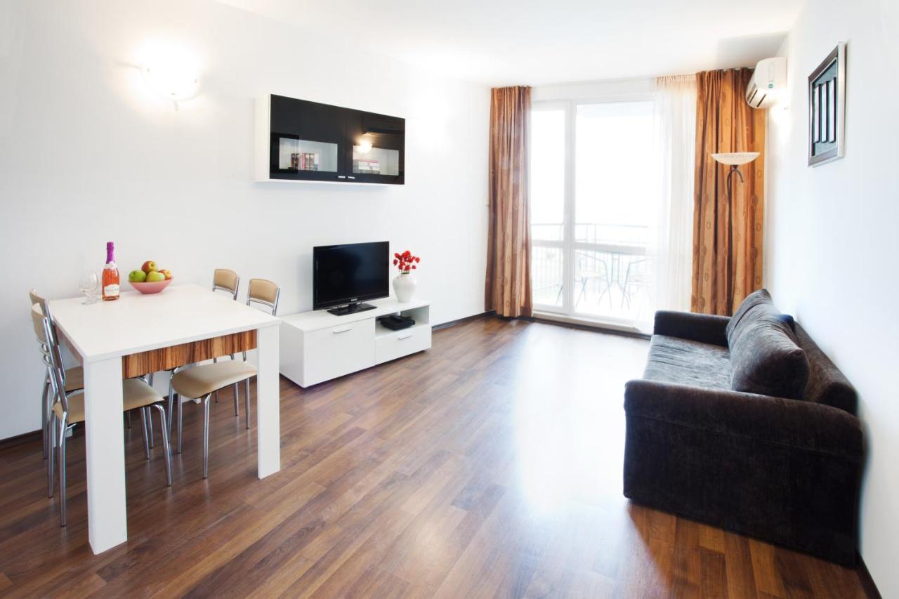 Vilmar Aparthotel Pomorie Kültér fotó