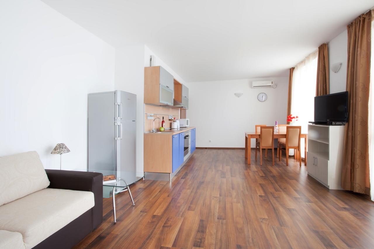 Vilmar Aparthotel Pomorie Kültér fotó