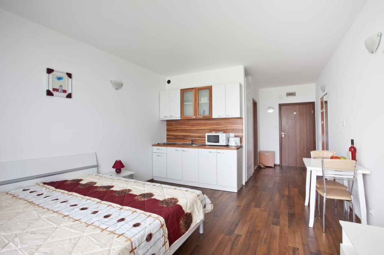 Vilmar Aparthotel Pomorie Kültér fotó