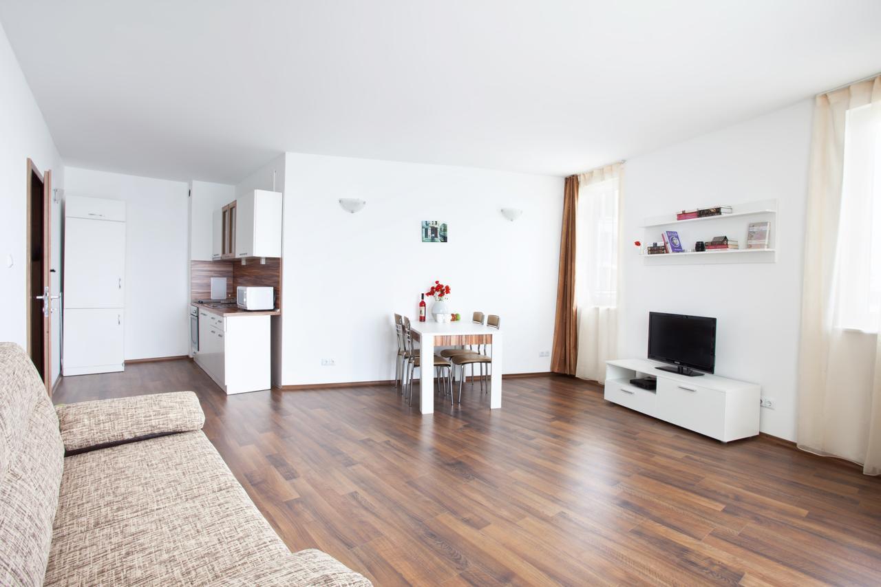 Vilmar Aparthotel Pomorie Kültér fotó